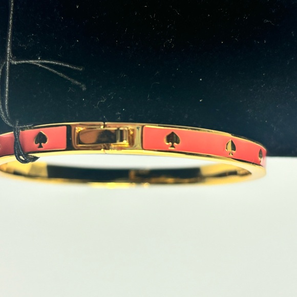 Kate Spade Coral Enamel and Gold Bracelet Spot the Spade - Picture 4 of 10